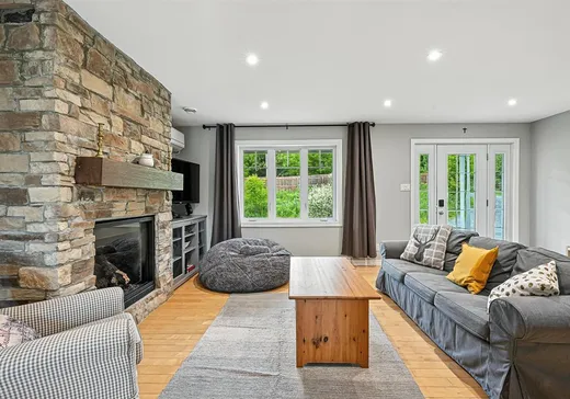 Maison à vendre - 3400 Ch. de Capelton, Magog, J0B 2C0