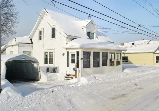 Maison à vendre - 511 206e Avenue, St-Mathieu-Du-Parc, G9T 3K4