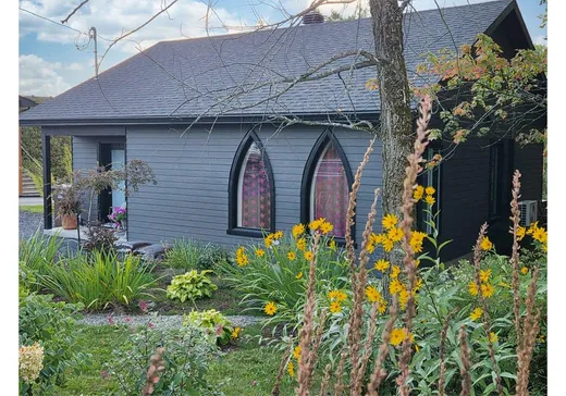 Maison à vendre - 3467 Rue Galt O., Sherbrooke, J1K 3B9