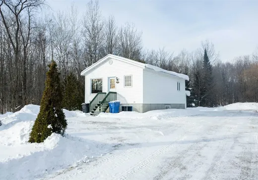 Bungalow for sale - 2184 Route Lupien, Sainte-Angele-de-Prémont, J0K1R0