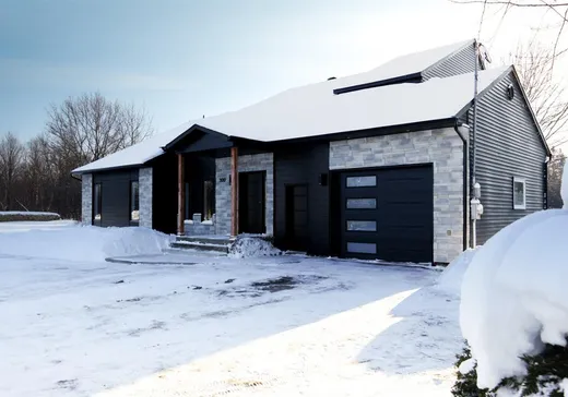 Maison à vendre - 300 Rue Masson, St-Pierre-Les-Becquets, G0X 2Z0