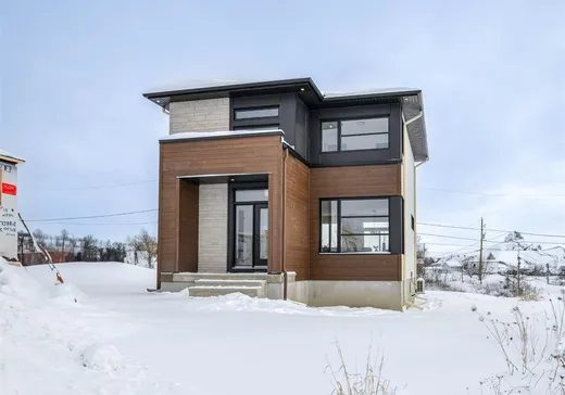 Two or more stories for sale - 7 Imp. d'Amos, Gatineau, J8R0K4