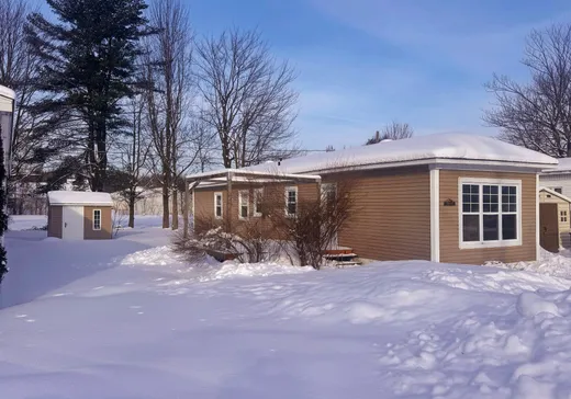 Two or more stories for sale - 114 Rue de Delson, Granby, J2J2A3