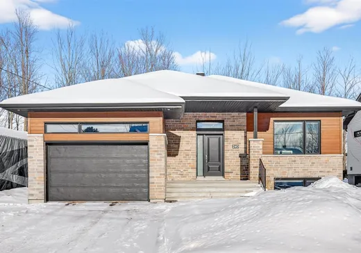Bungalow à vendre - 240 Rue du Muscat, Drummondville, J2B4A4