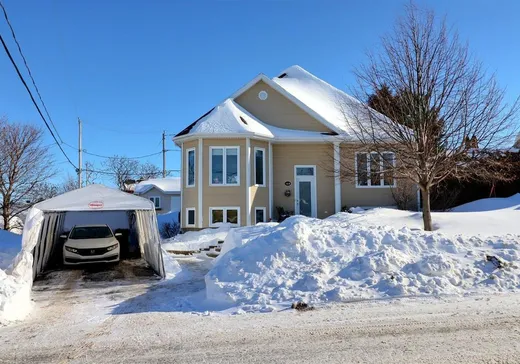 Bungalow for sale - 160 Rue des Abricotiers, Lévis, G6V8W1