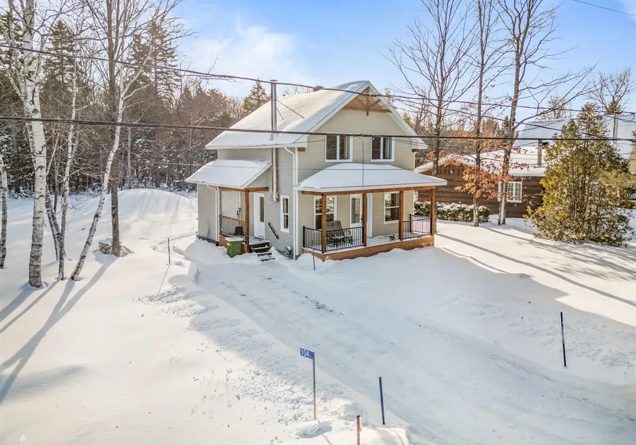 104 Av. Bernard-Dumont E. — photo 1