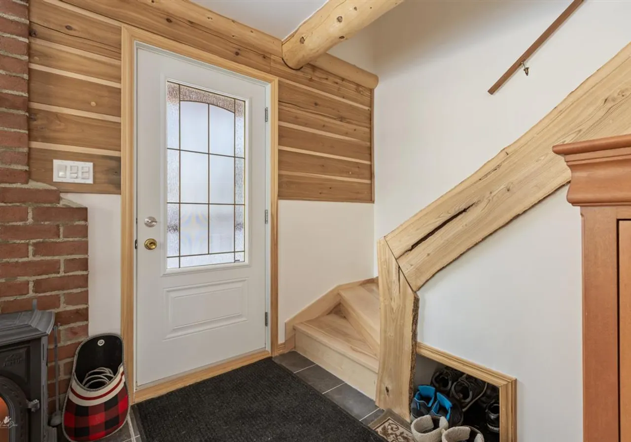 104 Av. Bernard-Dumont E. — photo 3