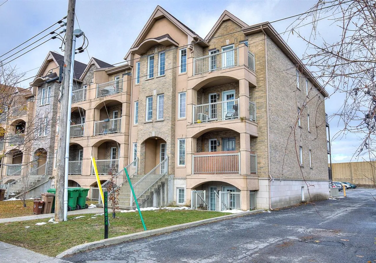 410 Rue Sherbrooke, App. 6 — photo 2