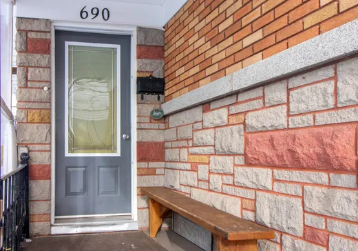 House for sale - 690 Boul. St-Alexandre, Louiseville, J5V 1L4