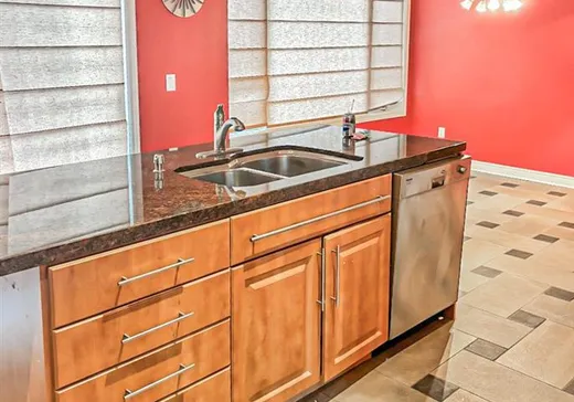 Maison à vendre - 4369 Boul. Décarie, Montréal (Centreville), H4A 3K4