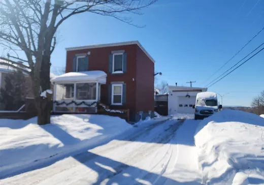 Maison à étages à vendre - 543 Rue St-Michel, Sherbrooke, J1E2K9