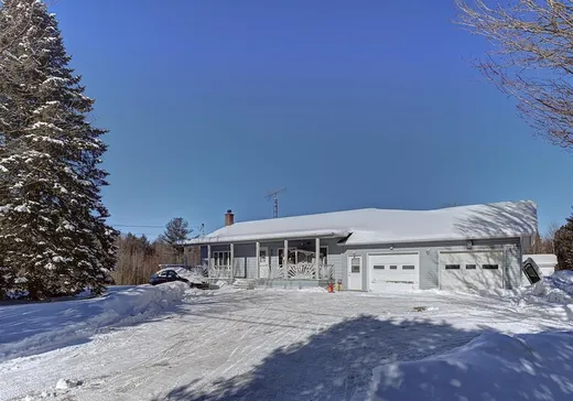 Maison à vendre - 29 Route 108, Bury, J0B 1J0