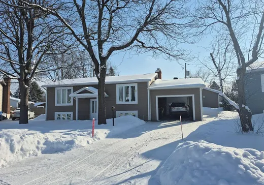 House for sale - 692 Place Normand, McMasterville, J3G 5Y2