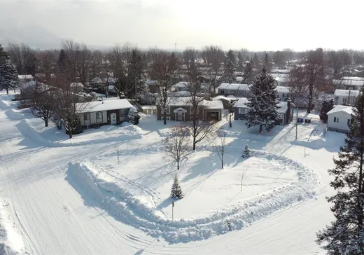 House for sale - 692 Place Normand, McMasterville, J3G 5Y2