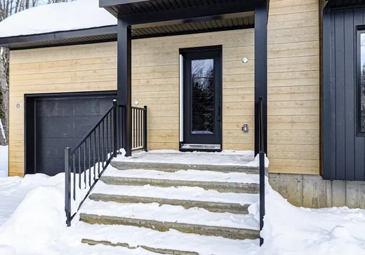 House for sale - 540 Rue des Générations, Saint-Colomban, J5K 0R5