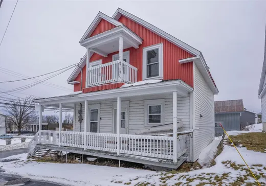 Maison à étages à vendre - 40 Rue Bureau, Saint-Ephrem-de-Beauce, G0M1R0