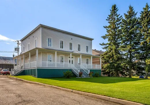 Maison à vendre - 269 Av. Royale, St-Tite-Des-Caps, G0A 4J0