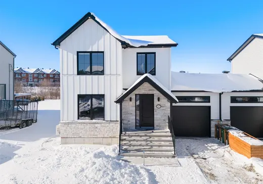 Maison à étages à vendre - 1677 Rue des Étriers, Rock Forest-Saint-Élie-Deauville, J1N1C3