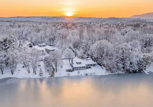 Maison à étages à vendre - 916 Ch. Viens, Magog, J1X7T1