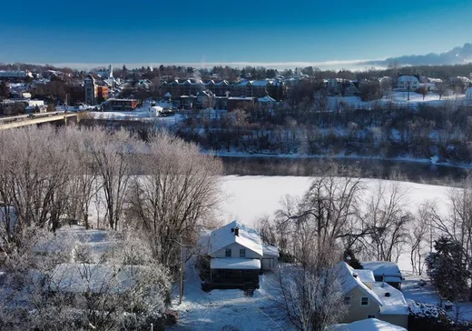 Maison à vendre - 9 Rue Labrecque, Windsor, J1S 1K9