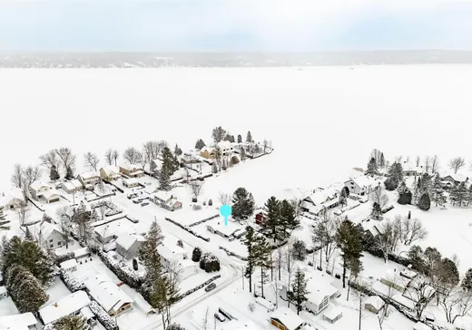 Bungalow à vendre - 410 Av. des Aunes, Magog, J1X5V7