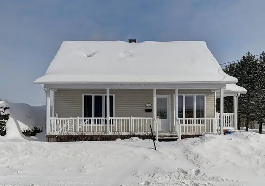 Maison à vendre - 139 Rue St-Janvier, Weedon, J0B 3J0