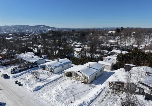 Bungalow for sale - 566 Rue Poulin, Sherbrooke, J1E2N5