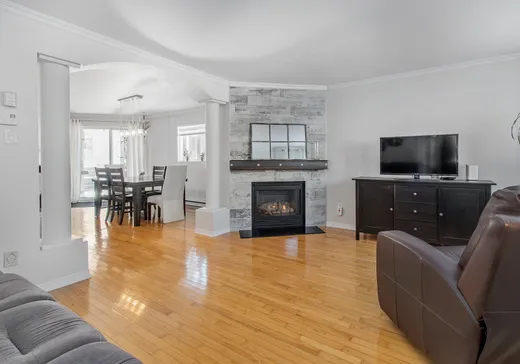 Condo à vendre - 301 Rue Éloi-Filion, Sainte-Thérèse, J7E 5V4