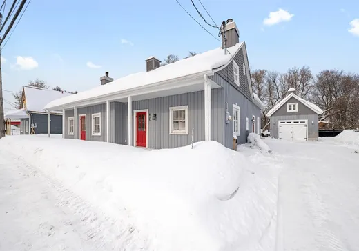 Maison à vendre - 855 Boul. St-Antoine, Saint-Jérôme, J7Z 3C6