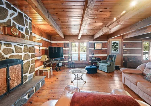 Maison à vendre - 14 2e rue du Domaine-Bavarois, Saint-Sauveur, J0R 1R1