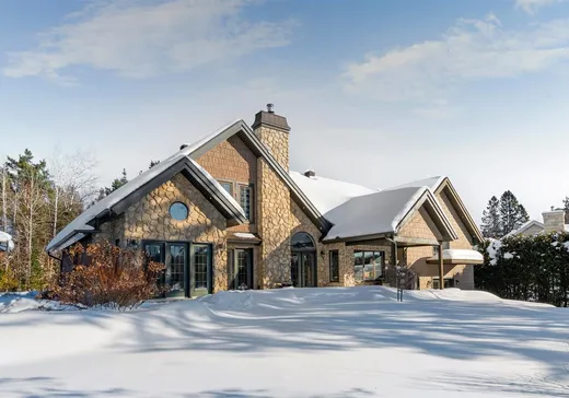 Split-level for sale - 566 Ch. Azarie, Papineauville, J0V1E0