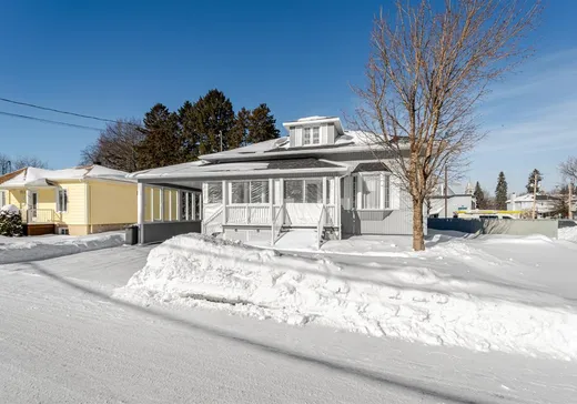 Un étage et demi à vendre - 2167 Rue Sax, Lévis, G6W2P5