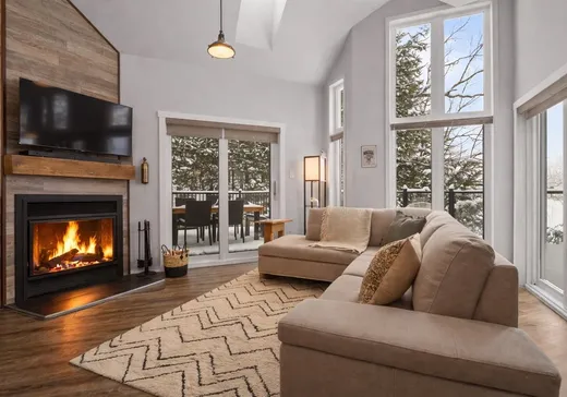 Maison à vendre - 281 Ch. du Lac, Sherbrooke, J0B 3G0