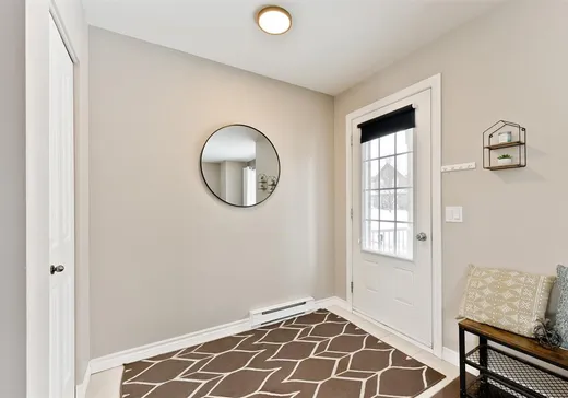 Maison à vendre - 1301 Rue Marini, Rock Forest, J1N 0L1