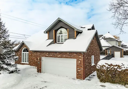 Maison à étages à vendre - 170 Rue Jean, Saint-Jean-sur-Richelieu, J2W2C8