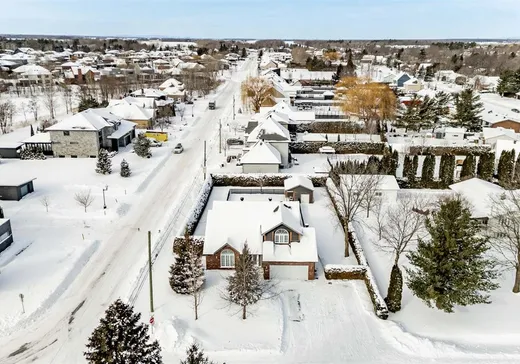 Maison à vendre - 170 Rue Jean, Saint-Jean-sur-Richelieu, J2W 2C8