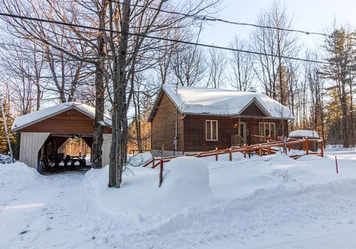 Maison à vendre - 1201 Ch. du Domaine-Samson, St-Élie-de-Caxton, G0X 2N0