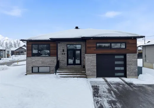 Bungalow à vendre - 640-642 Rue des Appalaches, Drummondville, J2E0G5