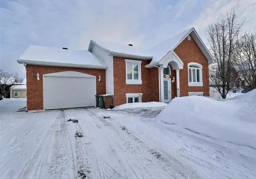 Bungalow à vendre - 2895 Rue des Piouis, Drummondville, J2C8S6