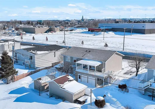 House for sale - 1271 Rue Industrielle, Mont-Joli, G5H 3S1