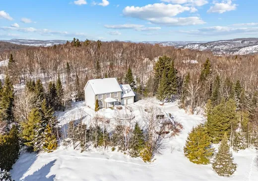 Maison à étages à vendre - 9 Ch. Belle-de-Jour, Ste-Anne-Des-Lacs, J0R1B0