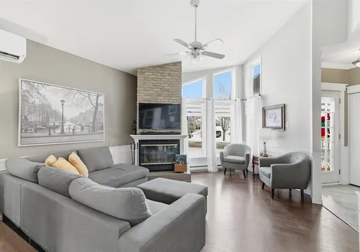 Maison à vendre - 1143 Boul. Céloron, Blainville, J7C 4Z1