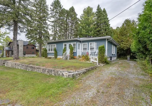 Bungalow à vendre - 61 Av. Chartier, Saint-Sauveur, J0R1R0