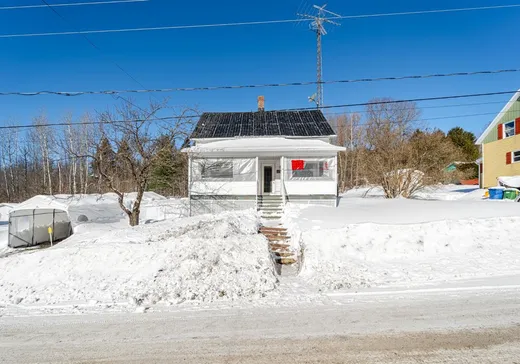 Maison à étages à vendre - 14 Av. Roy, St-Joseph-De-Coleraine, G0N1B0