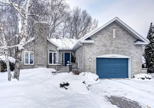 Two or more stories for sale - 337 Rue Darquise, Laval (Fabreville), H7P5N2