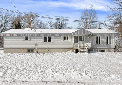 Bungalow à vendre - 1120 Route Ste-Anne E., Yamachiche, G0X3L0