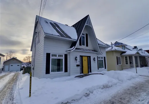 Un étage et demi à vendre - 96 Rue Joly, Rivière-du-Loup, G5R3H6