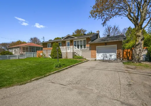 House for sale - 33 9e Avenue, Sainte-Marthe-sur-le-Lac, J0N 1P0