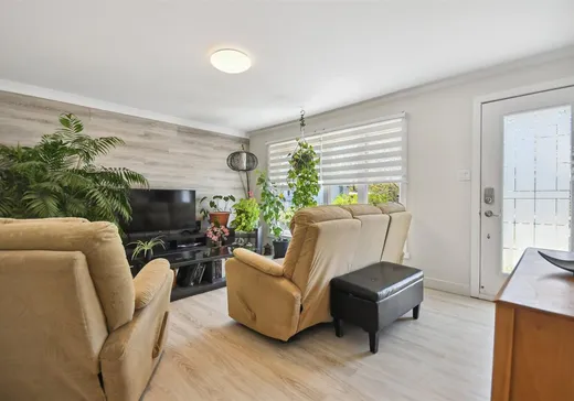 House for sale - 33 9e Avenue, Sainte-Marthe-sur-le-Lac, J0N 1P0