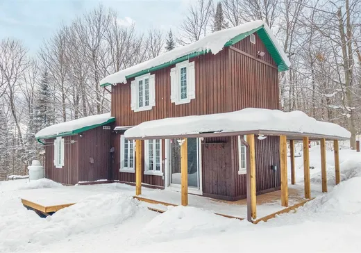 Maison à étages à vendre - 1877 Ch. du Lac-Sauvage, Mont-Blanc, J0T2G0
